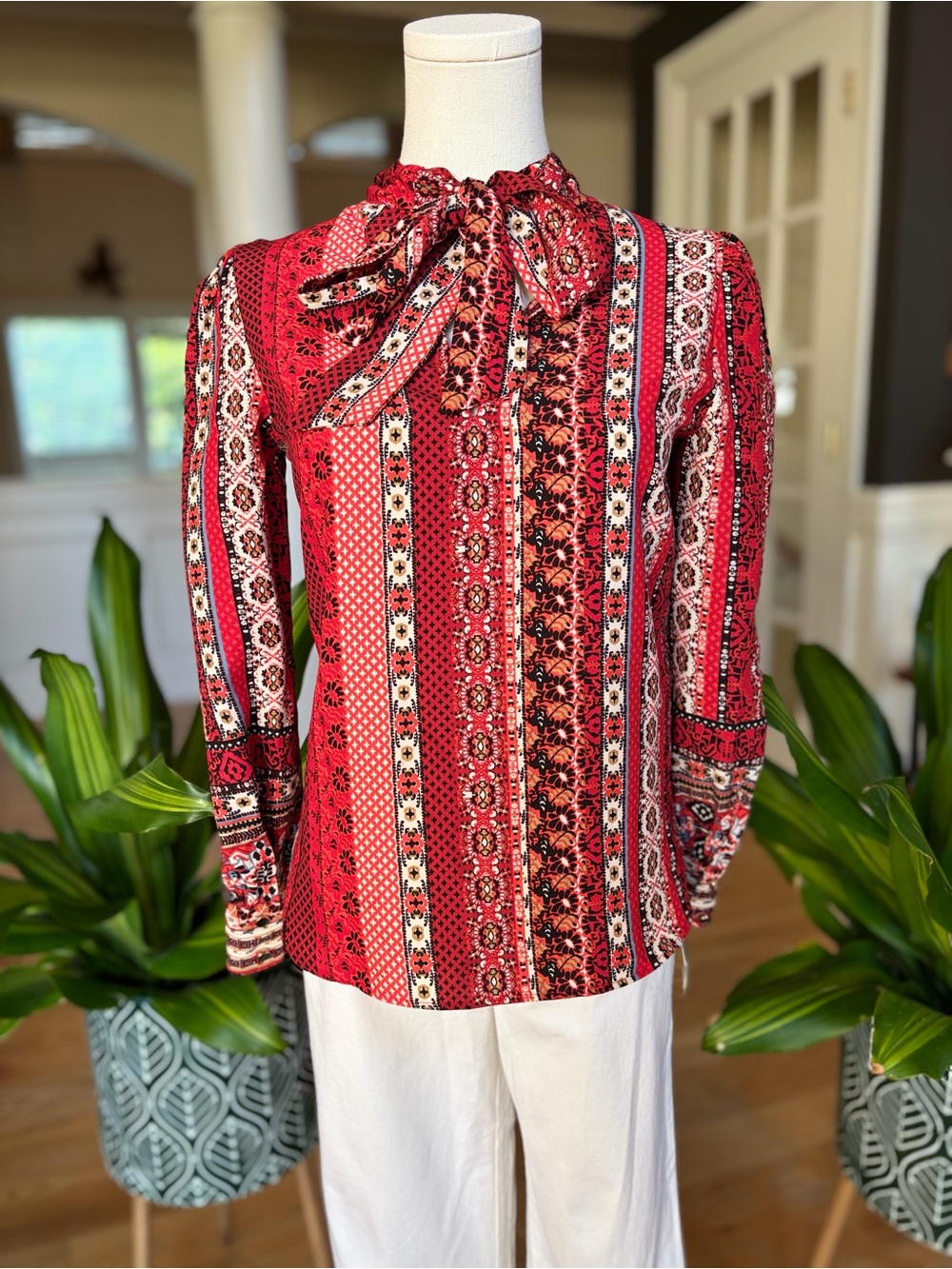 LOFT 2010s Feminine Geometric Tie-Neck Blouse XXSP VGUC